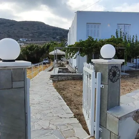 Dandelion Paros Iii-iv Apartment Kostos