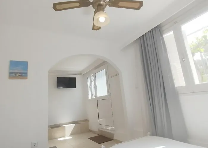 Dandelion Paros Iii Kostos